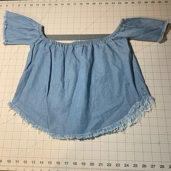 🧸Brandy Melville - Picture 3 of 3